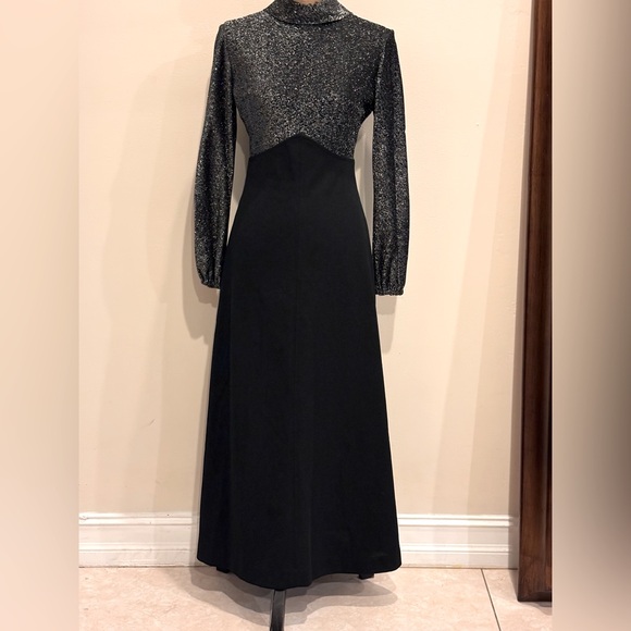 None Dresses & Skirts - Vintage Long Black Knit Dress Silver Bodice Size Vintage 10